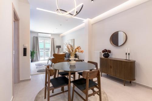 Linea 2BR Apartment in Ampelokipoi by UPSTREET