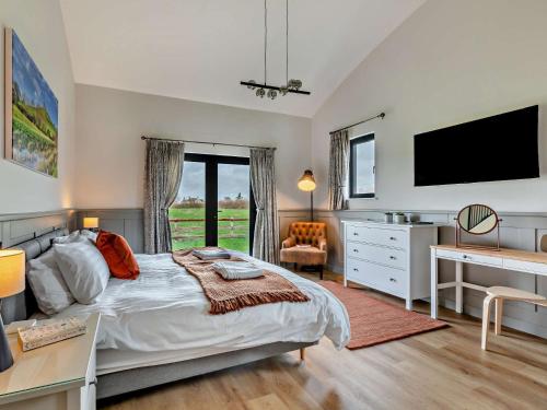 Ένα ή περισσότερα κρεβάτια σε δωμάτιο στο 2 Bed in Castle Cary 94021
