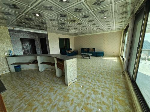 Fotografie z fotogalerie ubytování Top-Floor Stay with Mountain View, Khaira Gali, Murree v destinaci Khaira Gali