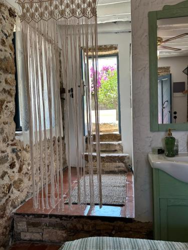 Fotografie z fotogalerie ubytování Monolithos House v destinaci Lagoúdi Zía