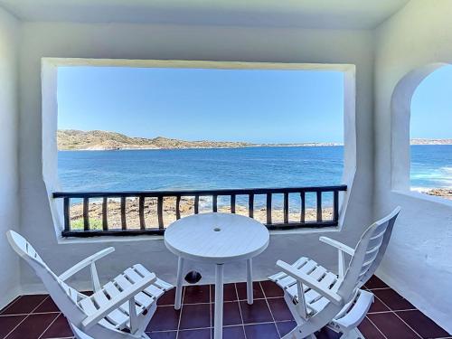 Roca Fornells, Bonito apartamento sobre el mar P98