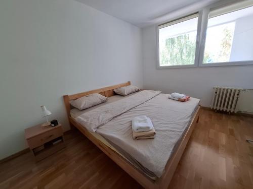 Ένα ή περισσότερα κρεβάτια σε δωμάτιο στο Apartment Borac Travnik