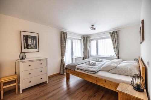 Apartmány Family Tree