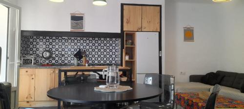 Kuchyňa alebo kuchynka v ubytovaní Mediterranien Terrace