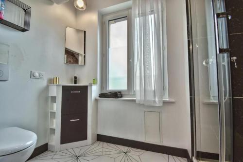 Ένα μπάνιο στο Le Loft des Mystères