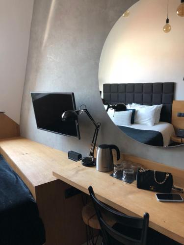 Postel nebo postele na pokoji v ubytování Hotel Rum Budapest