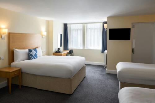 Family Room with Double Bed and Two Single Beds