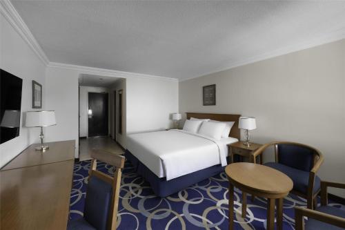 Postel nebo postele na pokoji v ubytování Radisson Blu Hotel, Yanbu