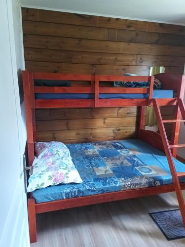 Voodi või voodid majutusasutuse Le chal'heureux toas