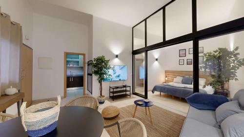 Apartamento T0 MFA, 400m Praia dos Pescadores