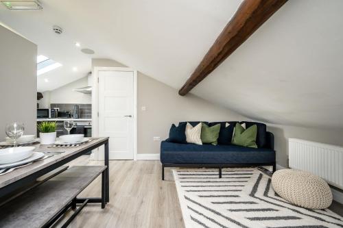 Two Apartments in One , City Centre, Sleeps 11! photo 4