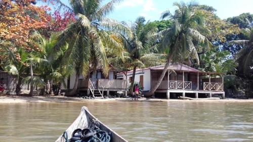 Landskap semula jadi dekat dengan rumah tamu ini