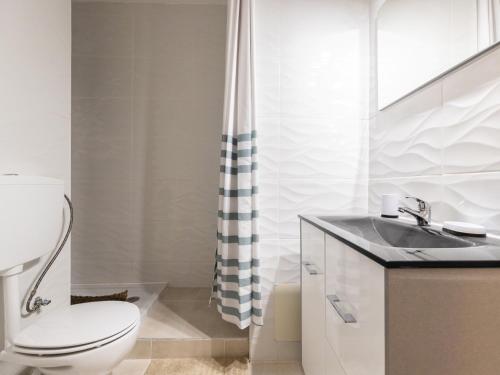 Koupelna v ubytování Akisol Albufeira Getaway