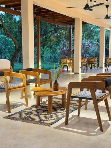 Φωτογραφία από το άλμπουμ του Niketh Villa Komari Arugambay σε Komari