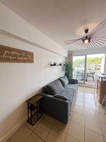 Χώρος καθιστικού στο Le Rivage, Balcon & Wifi en Centre-ville, Royan