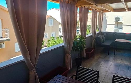 Pet Friendly Apartment In Sibenik With Wifi