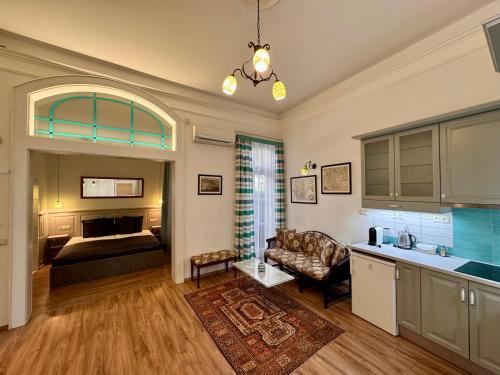 Luxury at Old City Wall - in the Heart of Budapest