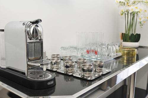 Tetera y cafetera en Sió50fok apartmanház