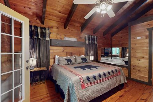 Cama ou camas em um quarto em Idlewild