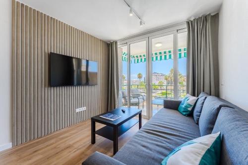 3-bedroom apartment in Playa de las Américas with AC, pool, parking