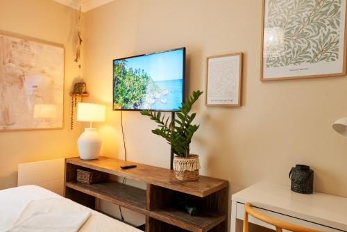 Charming Batignolles Studio