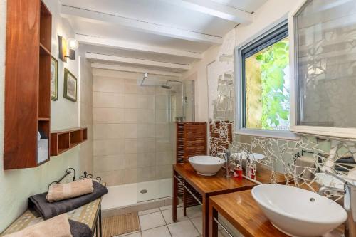 Bilik mandi di Le Mas Jorel Luxury Pool Villa with Mountain View