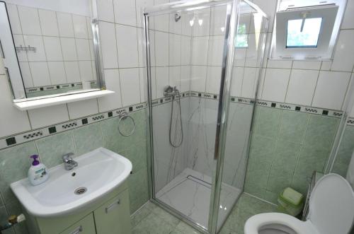 Et badeværelse på EladaA