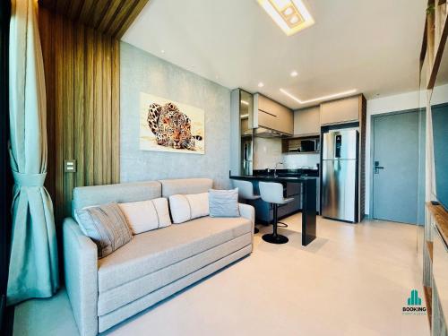 Χώρος καθιστικού στο Beach Class Meireles by Holiday Stays