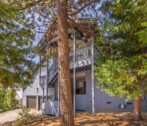 Bangunan di mana terletaknya rumah percutian