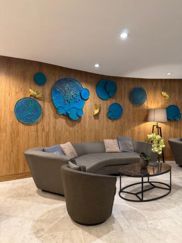 Posezení v ubytování Metro Prime Staycations at Shore 2 Residences T3