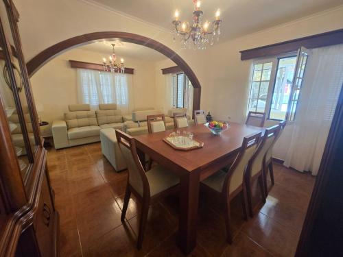 Villa Pedro, Big House