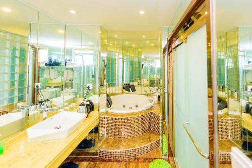 Bagno di Mount Emei Teddy Bear Hotel玩具熊酒店