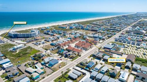 an aerial view of a city and the beach at Fun 4 Bedroom - Resort Pool Sleeps 12 in Port Aransas
