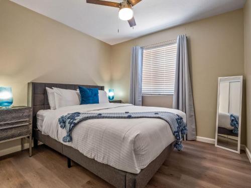 Katil atau katil-katil dalam bilik di Willows Rest Retreat - Your Next AZ Stay