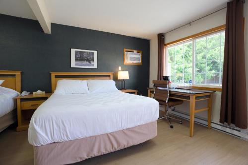 Katil atau katil-katil dalam bilik di Park Motel
