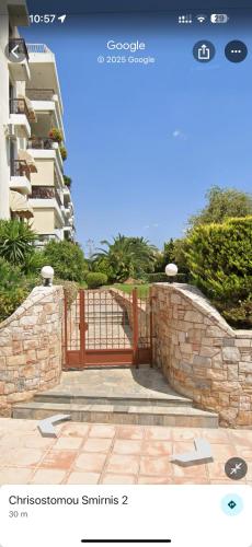 Gambar di galeri bagi Modern Athenian Riviera Apartment di Athens