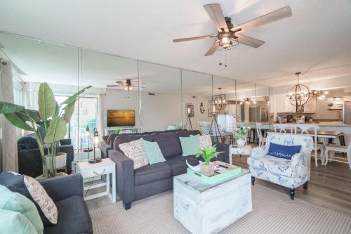 Bethys Beachy Beauty Regency Towers photo 6