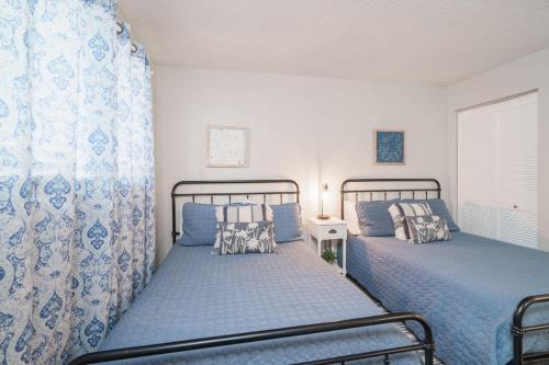Bethys Beachy Beauty Regency Towers photo 14