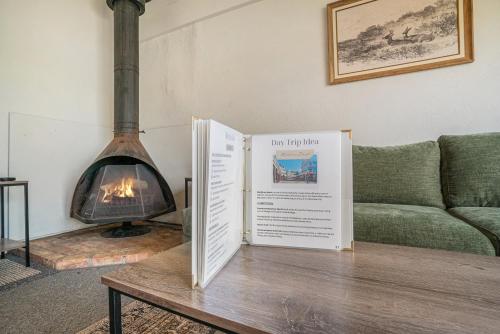 Gambar di galeri bagi Cozy and Newly Updated Townhouse on Lake Martin di Gaylord