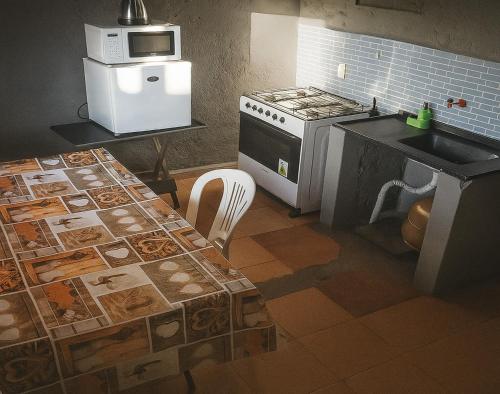 Kuchyň nebo kuchyňský kout v ubytování Dunymar Apartamento