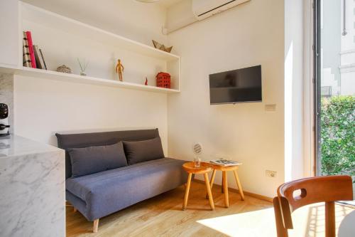 Just Urban Stays - 1BR Apt with Outdoor Space - 10 min Duomo by Tram