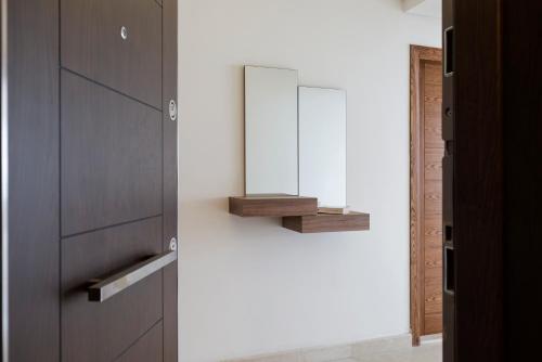 Cozy 2 Bedroom Apartment in Achrafieh with 24 7 Power and WiFi