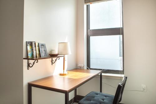 Galería fotográfica de Deer District Studio Apt - One Block from Fiserv and Baird en Milwaukee
