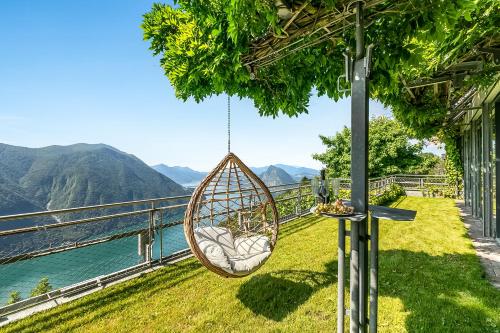 Villa Skyline - Pool - Lakeview - Privacy - Happy Rentals photo 3