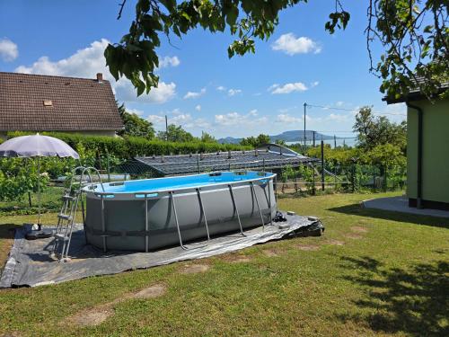 Πισίνα στο ή κοντά στο no 109 Holiday house Beautiful View with pool