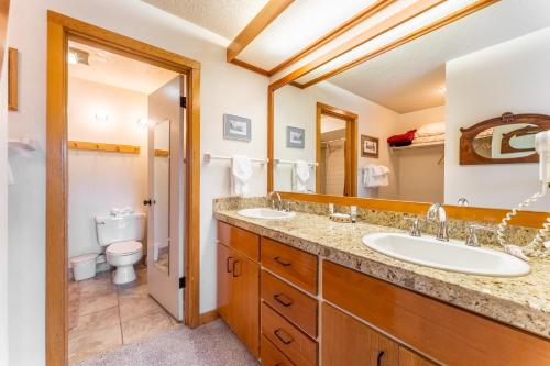 A bathroom at Lodgepole by Summit County Mountain Retreats
