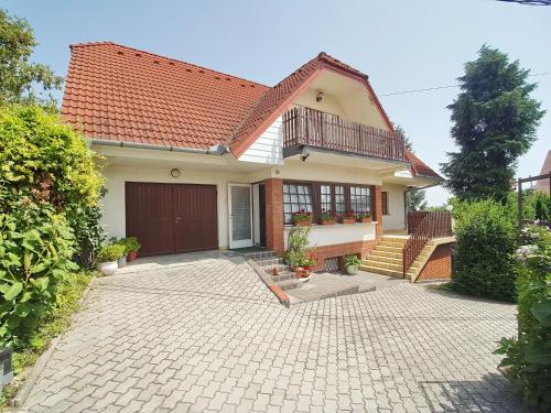 Marika Apartman - Biró Tours Nr 199