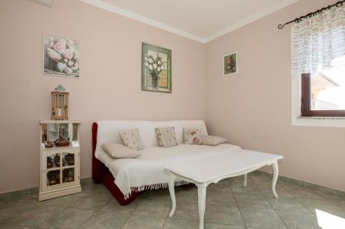 Posezení v ubytování Apartment Barbat 16723b