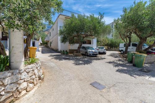 Apartments by the sea Tucepi, Makarska - 22005