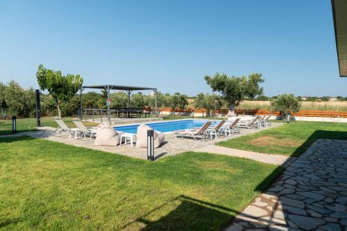 Πισίνα στο ή κοντά στο Naga Villa, Afytos